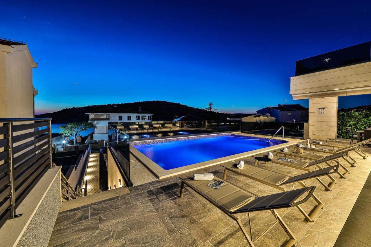 Villa Le Soleil 罗戈兹尼察 外观 照片